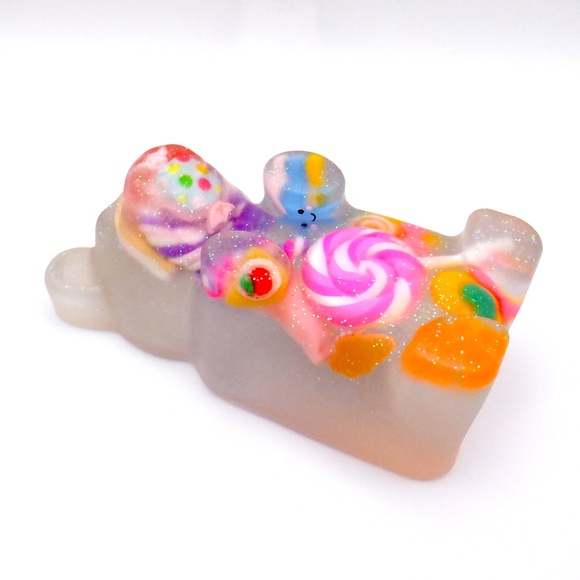 Jumbo Resin Gummy Bear & Base Lamp - Picture 10 of 15